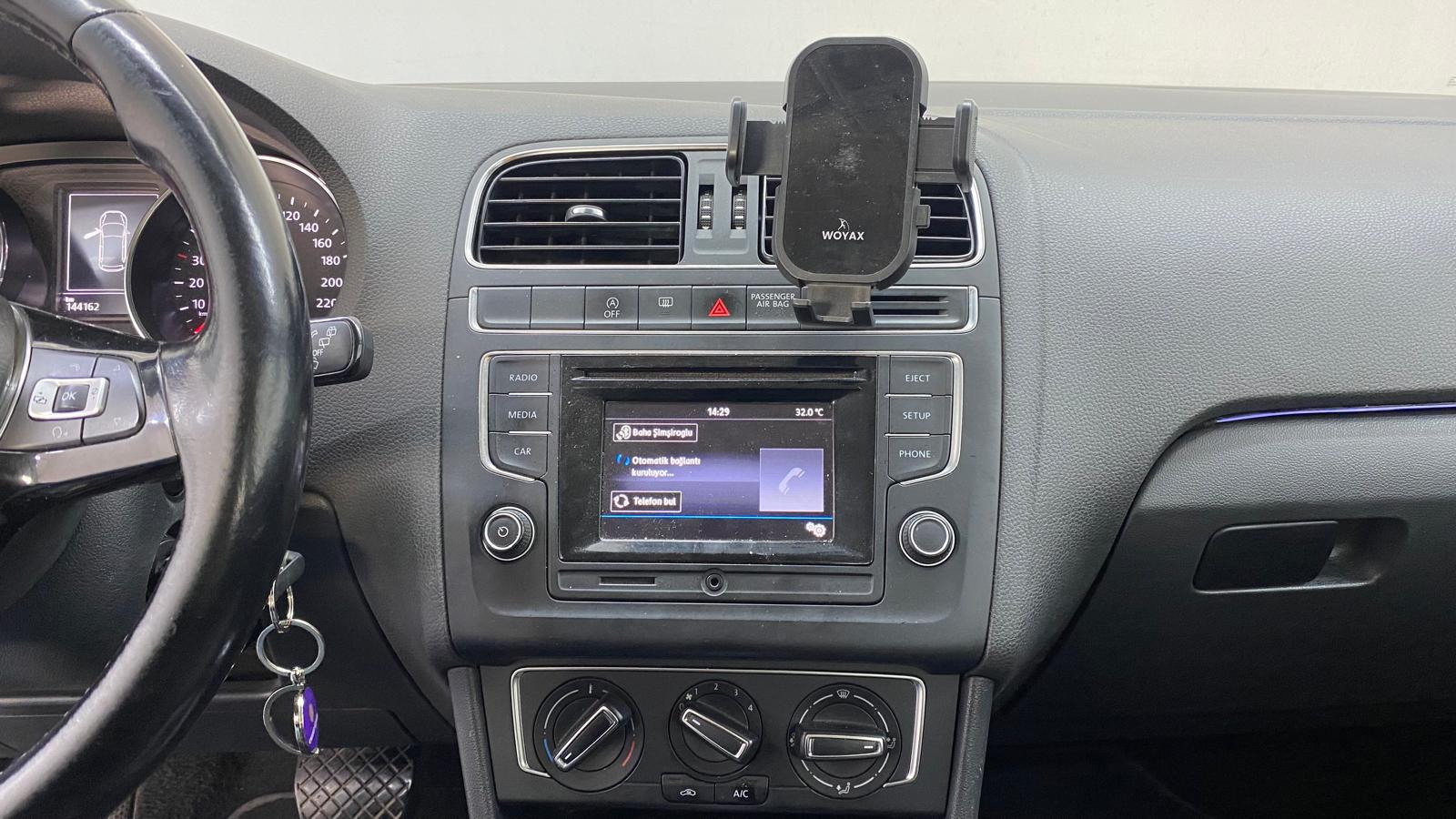 VOLKSWAGEN POLO 11